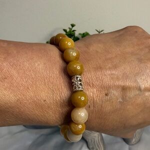 Yellow Jade Stretch Bracelet with Decorative Charm